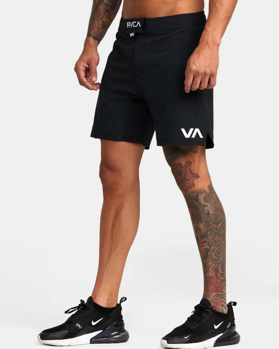 RVCA 17" GRAPPLER SHORTS Black Online