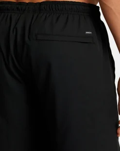 RVCA Kelsey Niziolek Yogger Stretch 17