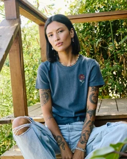 RVCA FLOWER TEE Outer Space Sale