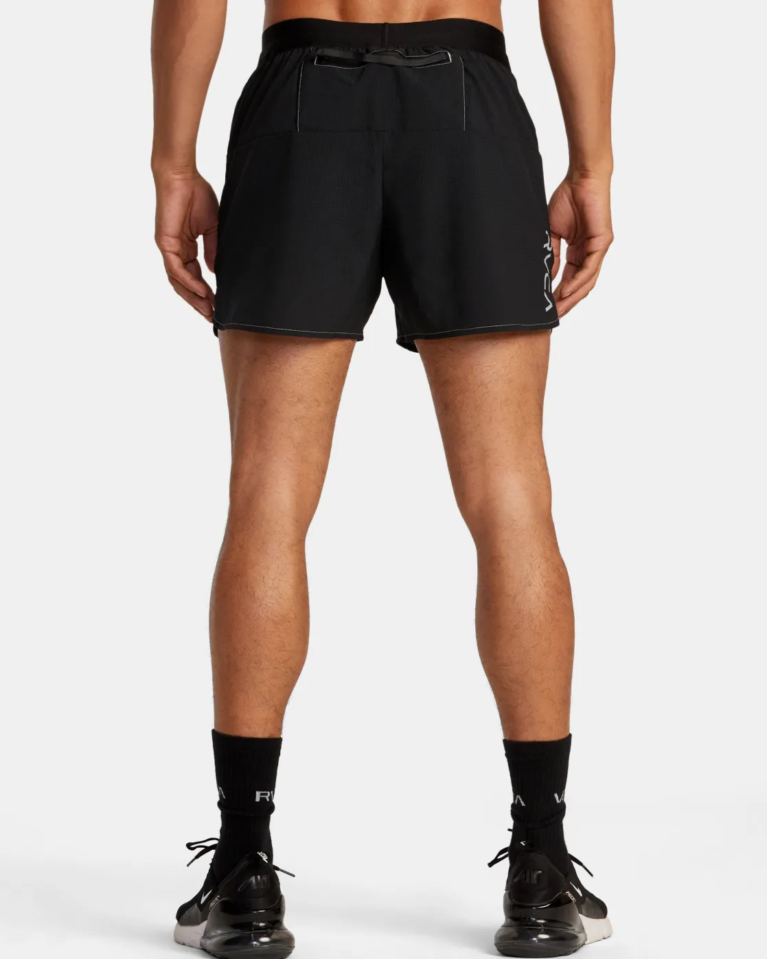 RVCA RUNNER 14" ELASTIC WAIST SHORTS Black 2