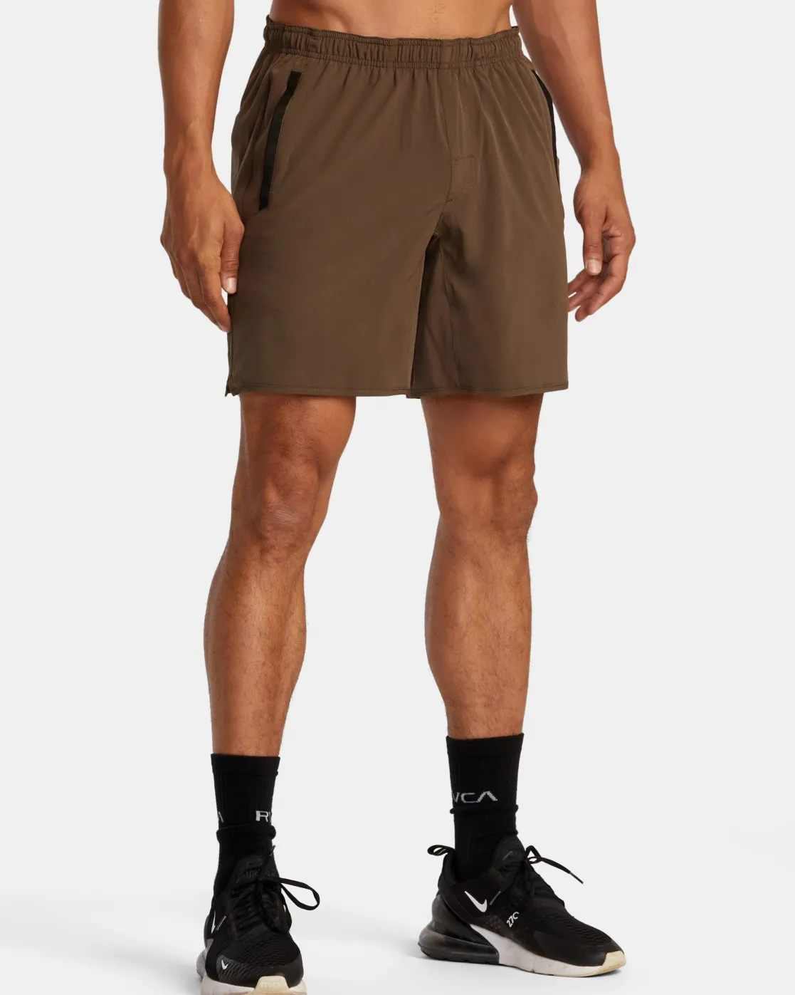 RVCA YOGGER STRETCH 17" ATHLETIC SHORTS Mocha