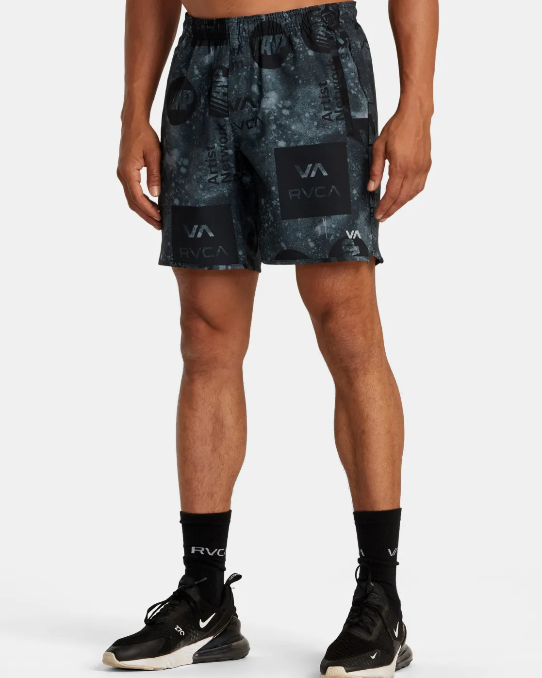 RVCA YOGGER STRETCH 17" ATHLETIC SHORTS All Brand Acid Trip